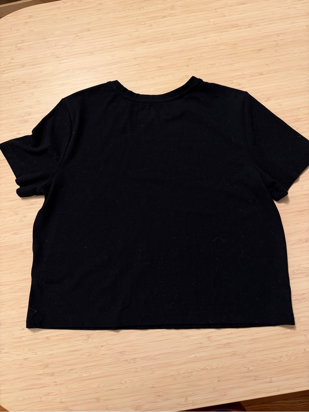 GAP Black Short-Sleeve Ribbed Crew Tee - Picture 3 of 3